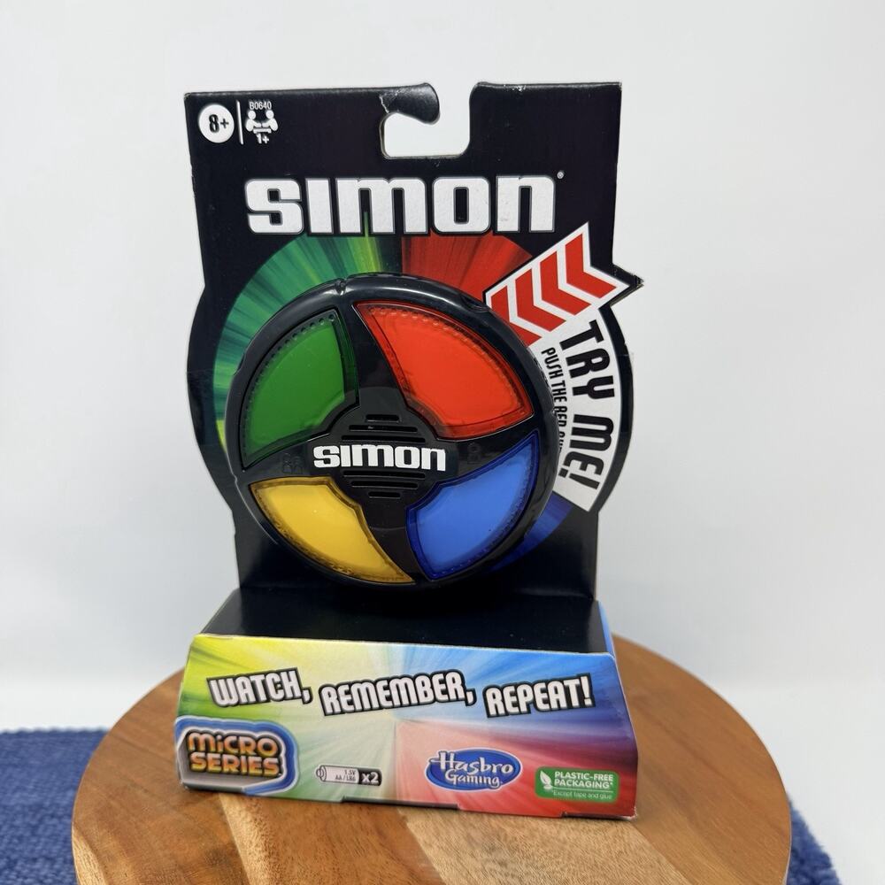 Hasbro Simon Says Micro Series Pocket Travel Size Solo & Group Game NEW